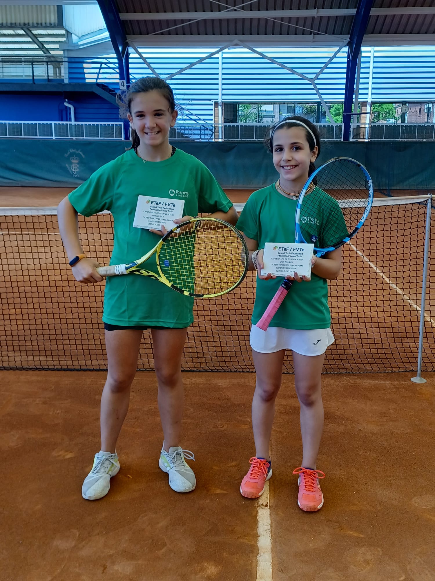  Adriana y María se imponían en la ronda de semifinales al equipo de Pinter Tenis