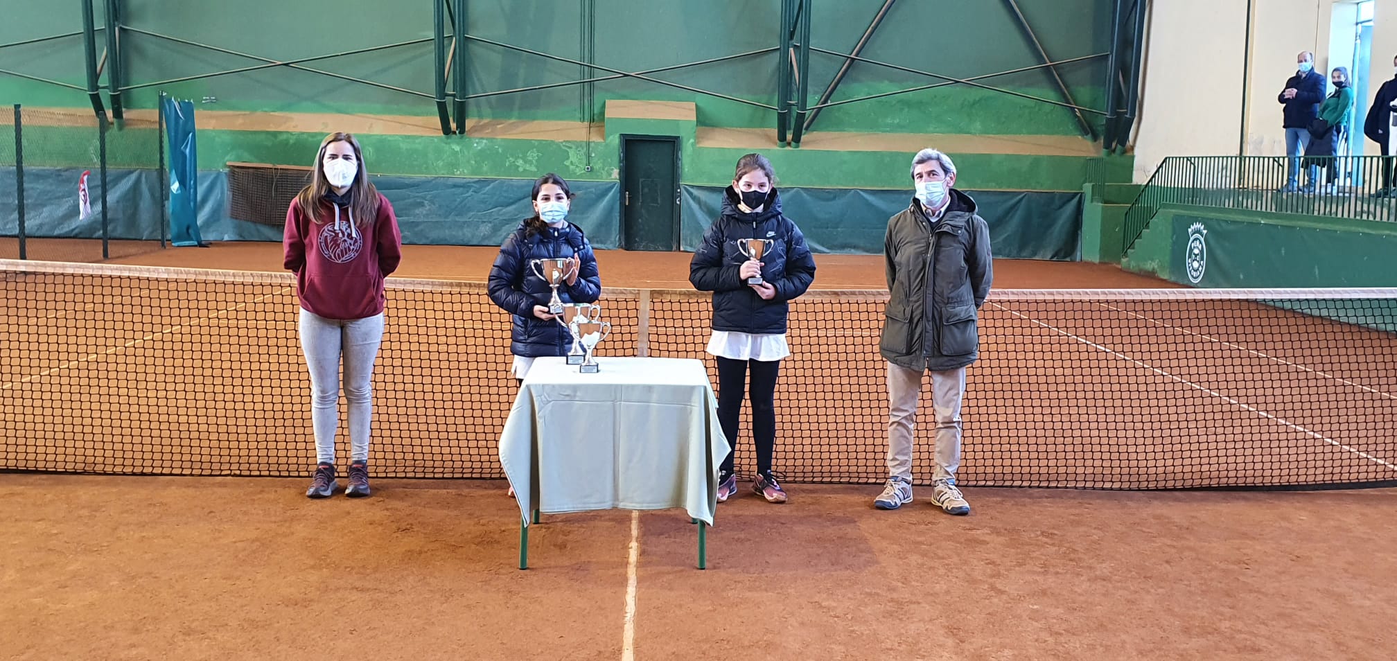 jugadora alevín Adriana López de Ipiña se ha proclamado vencedora del XX Open de Invierno