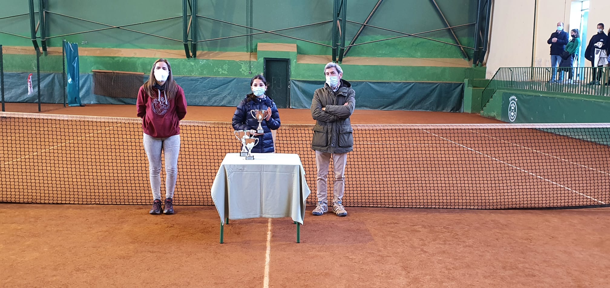 jugadora alevín Adriana López de Ipiña se ha proclamado vencedora del XX Open de Invierno 2